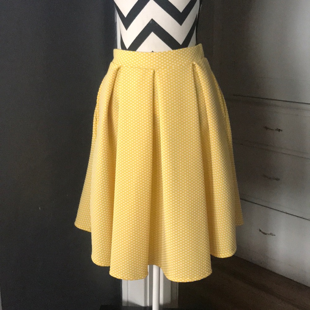 ❌SOLD❌Lularoe Madison Skirt.
